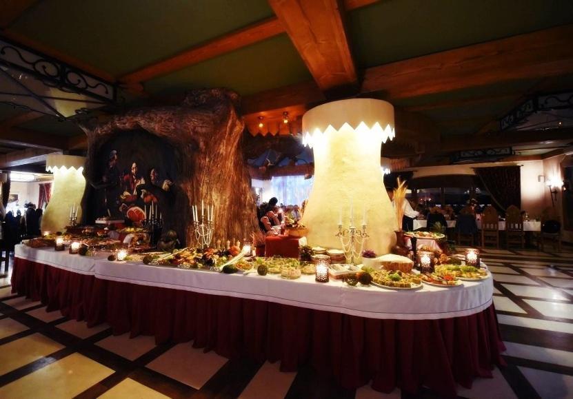Hotel Kasztel Rzezawa Esterno foto