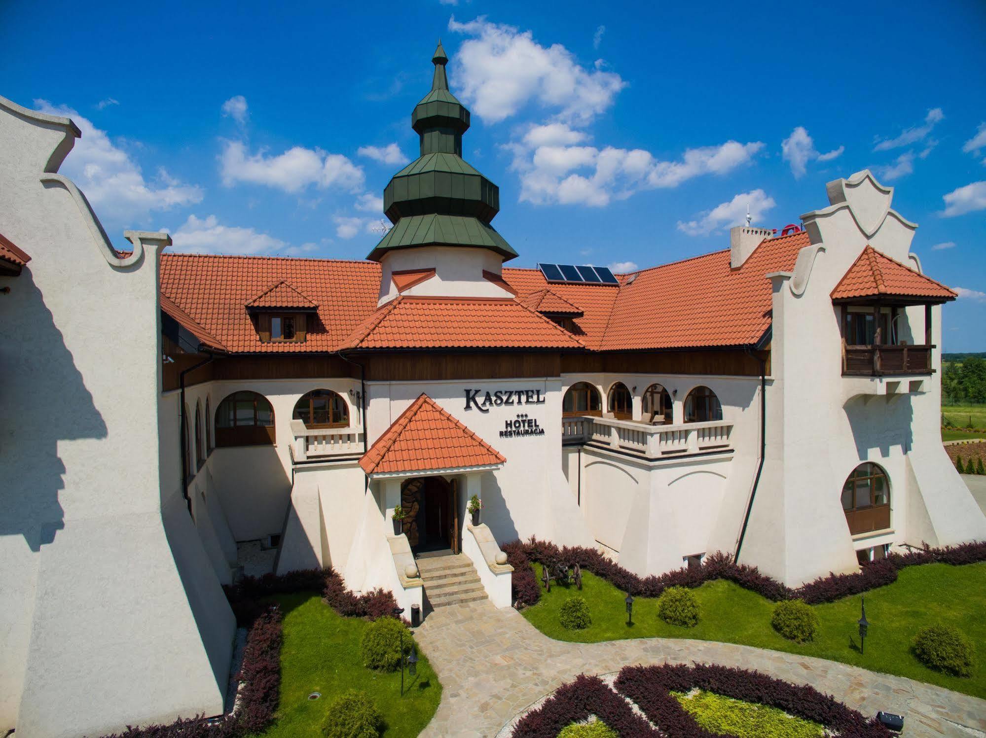 Hotel Kasztel Rzezawa Esterno foto
